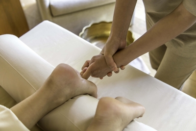 Man Duped Of Rs 35,000 In Name Of Spa Treatment In Lucknow Man Duped Of Rs 35,000 In Name Of Spa Treatment In Lucknow-TeluguStop.com