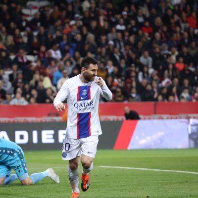  Messi Scores And Assists To Lift Psg Out Of Slump-TeluguStop.com
