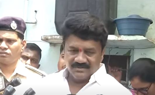  Minister Talasani Asked About The Hyderabad Boy's Murder Incident-TeluguStop.com