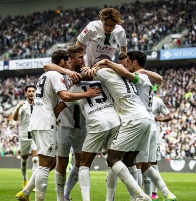  Monchengladbach Beat Wolfsburg In Bundesliga-TeluguStop.com