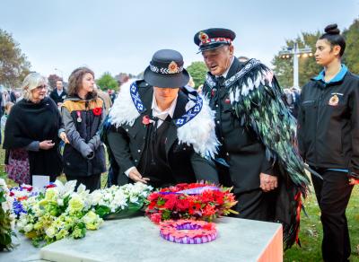  New Zealand Marks Anzac Day With Commemorative Activities-TeluguStop.com