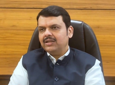  Now, Maha Dy Cm Fadnavis Bugged By 'future Cm' Banner In Nagpur-TeluguStop.com