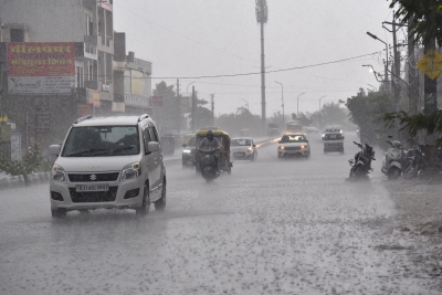  Rain, Hail Storm Bring Down Temperature In Rajasthan-TeluguStop.com