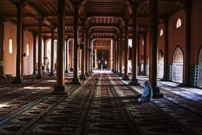  Ramzan's Last Friday Prayers Disallowed In Kashmir's Jamia Masjid-TeluguStop.com