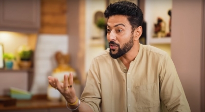  Ranveer Brar Cooks And Speaks Magic-TeluguStop.com