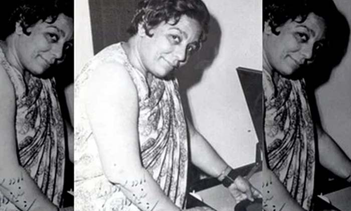  Shamshad Begum Most Prominent Playback Singer Of Her Times , Shamshad Begum , La-TeluguStop.com