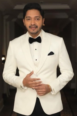  Shreyas Talpade Announces Sequel To His Marathi Film 'poshter Boyz'-TeluguStop.com