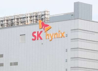 Sk Hynix Widens Quarterly Losses As Chip Glut Intensifies-TeluguStop.com