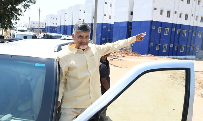  New Plan Of Tdp , Tdp , Ycp, Tdp Selfie Politics , Chandrababu , Ap Politics, C-TeluguStop.com