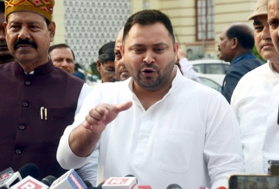  Tejashwi To Join Ed Probe In Land For Job Case Today-TeluguStop.com