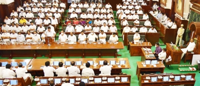  Tn Adopts Resolution To Fix Time Frame For Guvs To Approve Bills-TeluguStop.com