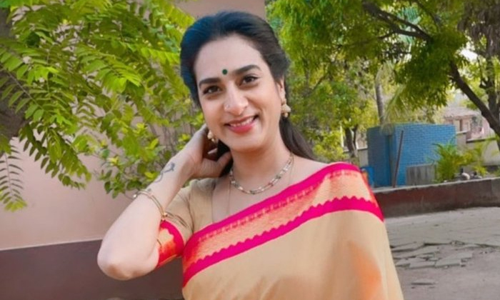  Why Surekha Vani Getting Trolled By Social Media-TeluguStop.com