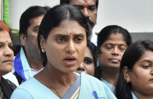  Misbehavior Of Ys Sharmila With Police..!!-TeluguStop.com