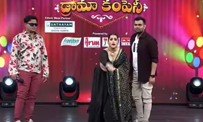 Telugu Anchor Rashmi, Jabardasth, Popcorn Box, Promo, Sridevidrama, Tollywood-Mo