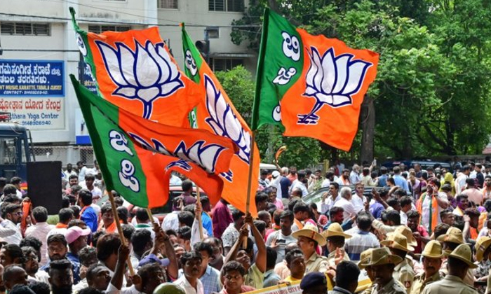 Telugu Bandi Sanjay, Change Bjp, Congress, Lingayat, Telangana-Politics Telugu Bandi Sanjay, Change Bjp, Congress, Lingayat, Telangana-Politics
