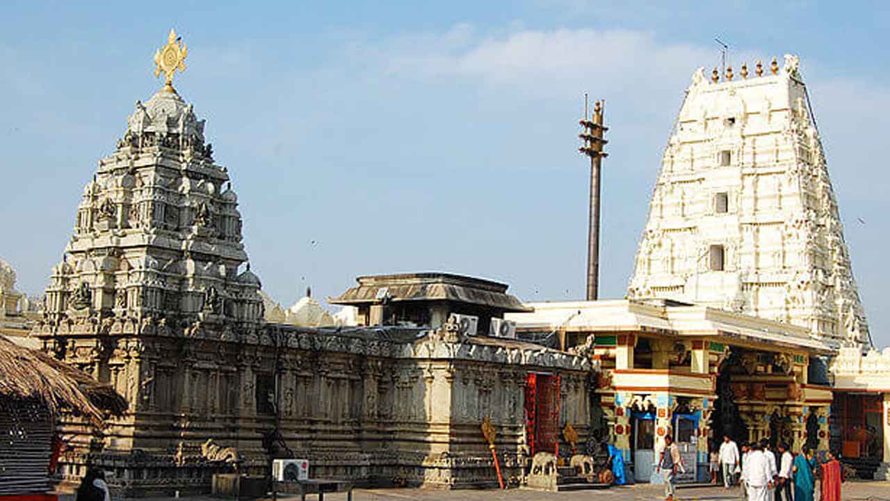  Telangana Govt To Join Hands With Ap To Resolve Bhadradri Temple Land Grab Issue-TeluguStop.com