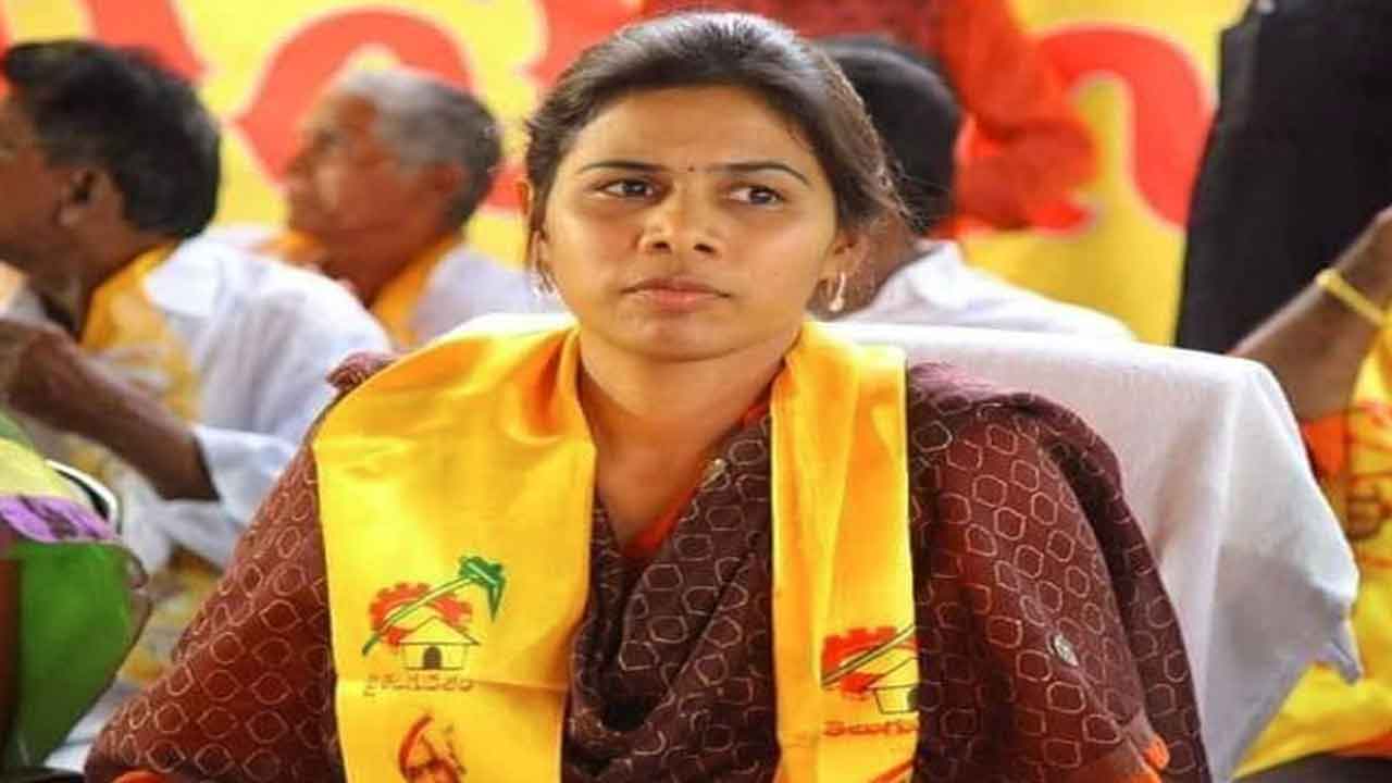  Nandyal Tdp Clash : Bhuma Akhila Priya Released On Conditional Bail-TeluguStop.com