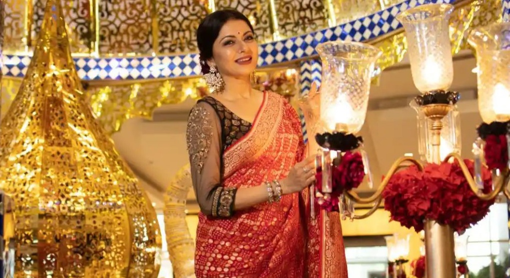 Bhagyashree Talks About Leaving Her Acting Career To Prioritize Her Family Bhagyashree Talks About Leaving Her Acting Career To Prioritize Her Family-TeluguStop.com