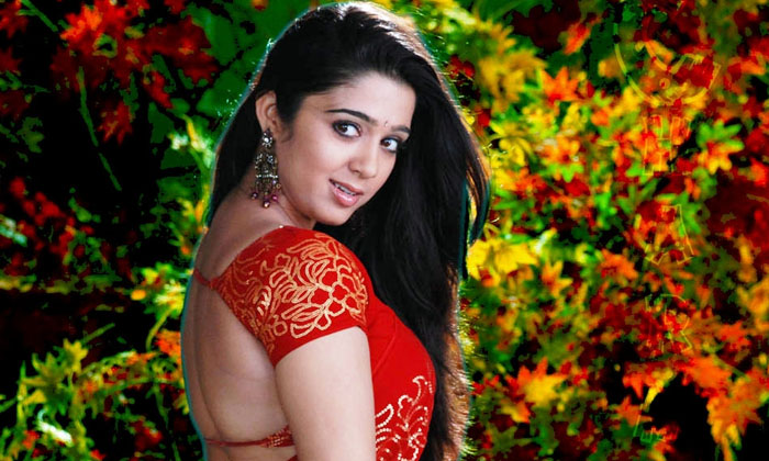  Heroine Charmy Kaur Film Career Interesting Things , Charmy Kaur , Charmi Birt-TeluguStop.com