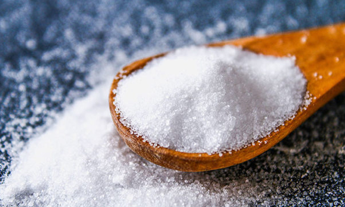  Do You Know Why Salt Should Not Be Given Directly To Hand The Real Truth Behind-TeluguStop.com