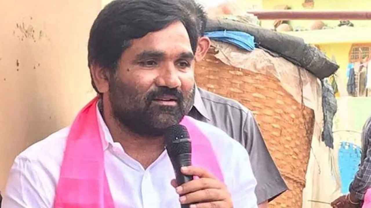  Telangana : Complaint Against Brs Mla For Harassing Woman-TeluguStop.com