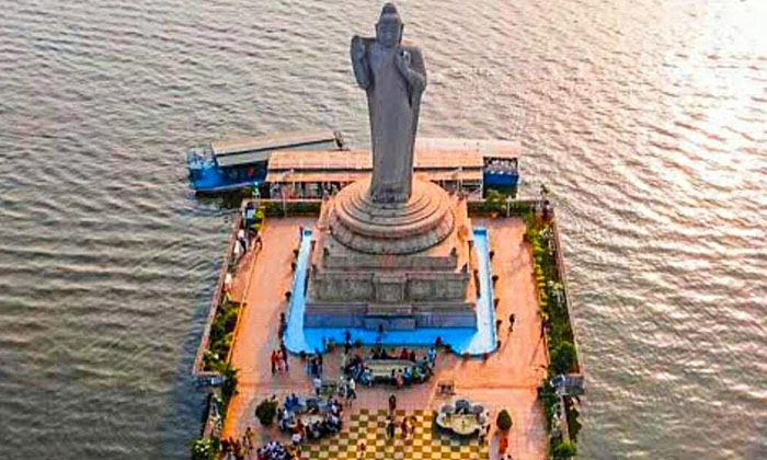  Godavari Waters Into Hussain Sagar-TeluguStop.com