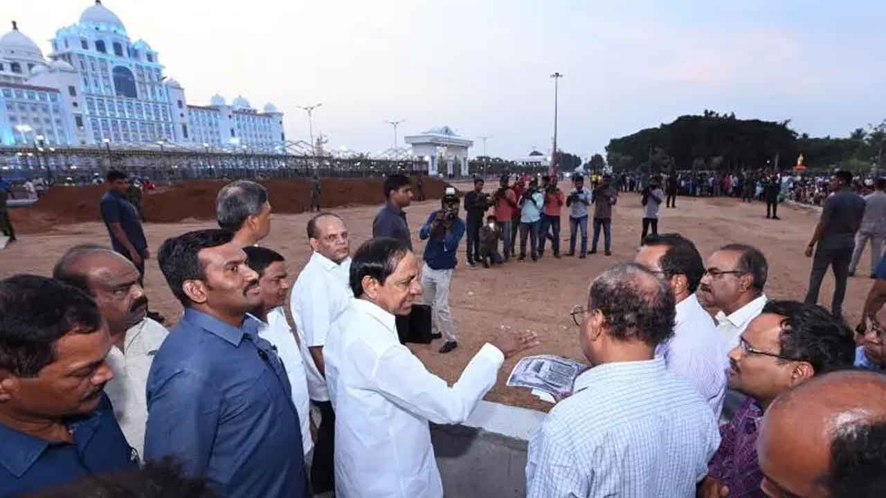  Telangana : Cm Kcr Asks For Twin Towers Building Near Secretariat-TeluguStop.com