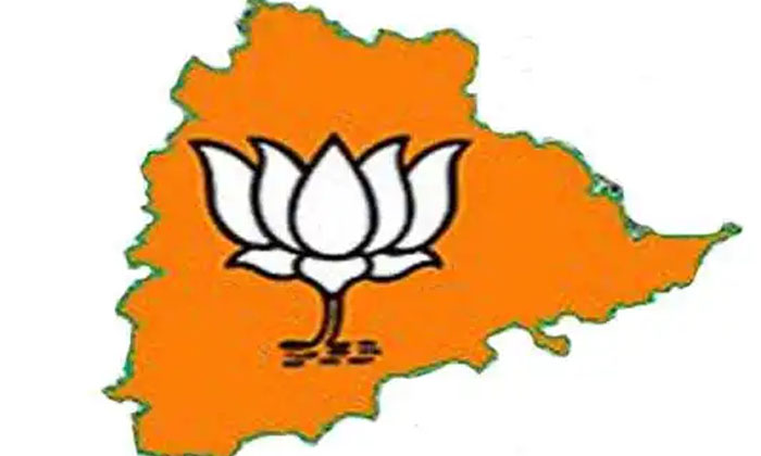  Protests In Telangana Against Congress Karnataka Manifesto , Karnataka Congress-TeluguStop.com