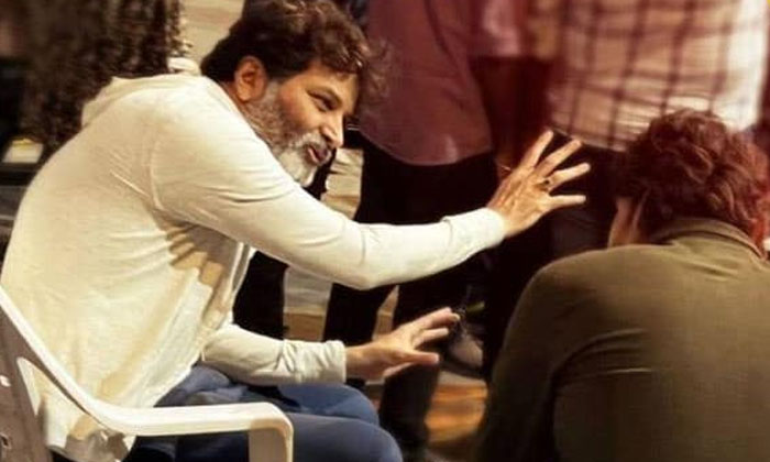  ‘ssmb28’ ఫస్ట్ గ్లింప్స్ రాబోత-TeluguStop.com