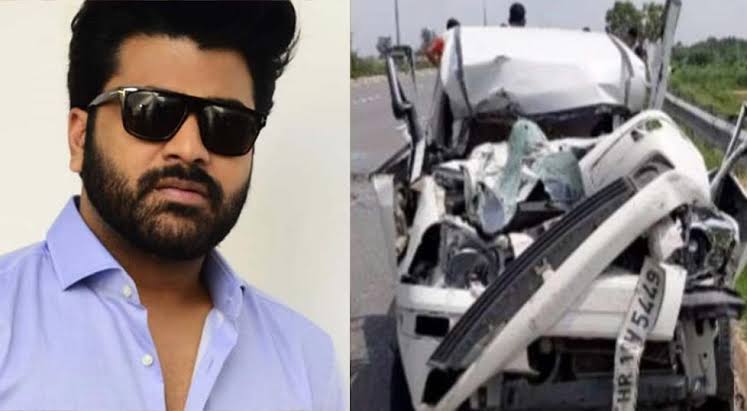  Actor Sharwanand Escapes Unhurt In Car Accident, Video Goes Viral!-TeluguStop.com