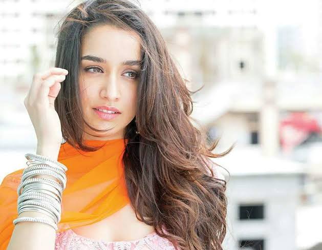 629px x 488px - Shraddha Kapoor Impresses Internet with Accents in New Video - American,  British, French, Netflix India, Shraddha Kapoor |