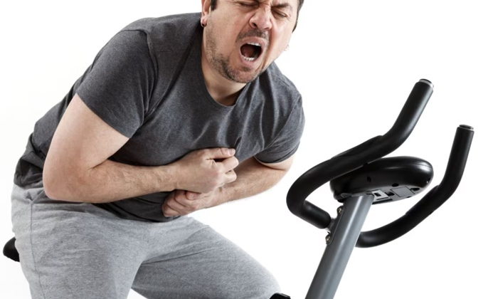  Treatment For Heart Attack While Workout In Gym,heart Attack,workout In Gym,work-TeluguStop.com