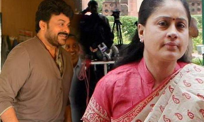 Vijayashanthi's Shocking Comments That Chiranjeevi Is Like A Masked Thief , Chir-TeluguStop.com