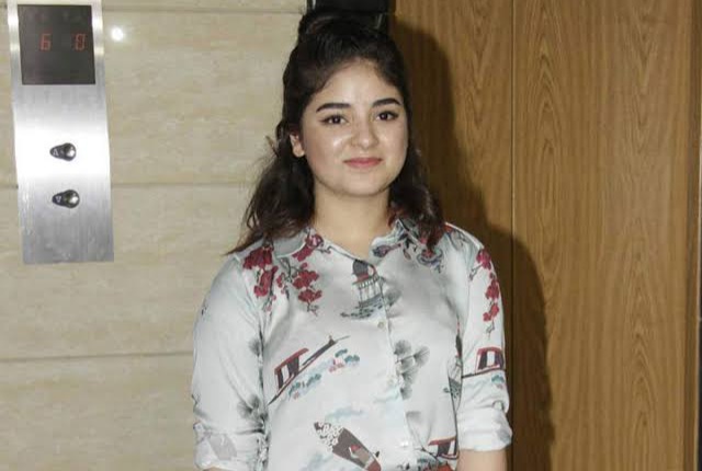  Zaira Wasim Stands Firm In Support Of Women’s Choice To Wear Hijab-TeluguStop.com