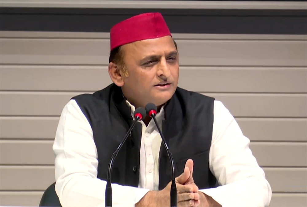  Akhilesh Threatens Stir Over Cut In Obc Reservation-TeluguStop.com