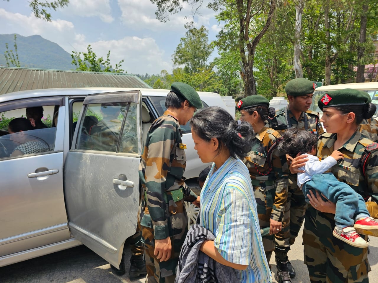  Assam Rifles Provides Security To Goods Trucks To Maintain Essentials Supply In-TeluguStop.com