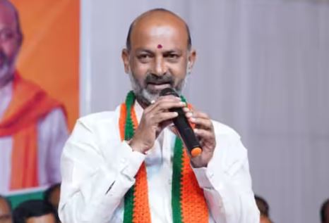  Bandi Sanjay Questions To Cm Kcr..!-TeluguStop.com