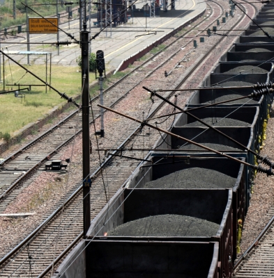  Coal Ministry Aims To Complete 67 First Mile Projects By 2027-TeluguStop.com