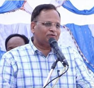Concerned Over Satyendar Jain's Health Condition, Kejriwal Attacks Centre Concerned Over Satyendar Jain's Health Condition, Kejriwal Attacks Centre-TeluguStop.com