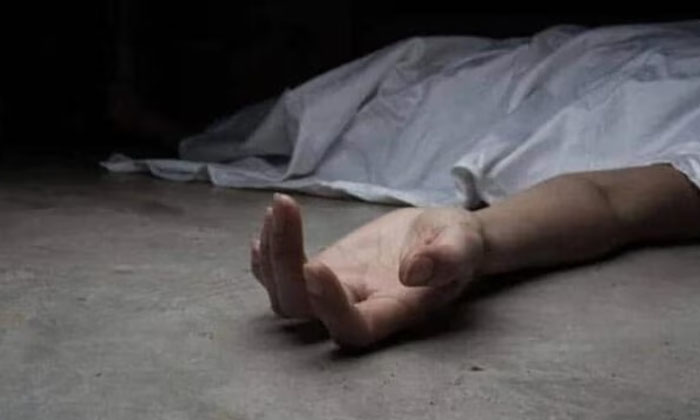  A Married Woman Illegal Relationship Crime News , Crime News , Andhra Pradesh-TeluguStop.com