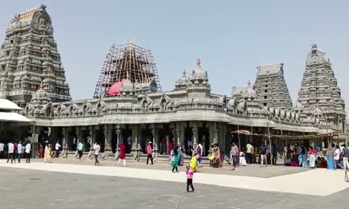 Telugu Bhakti, Devotees, Devotional, Lack, Yadadri, Yadadri Temple-Latest News -