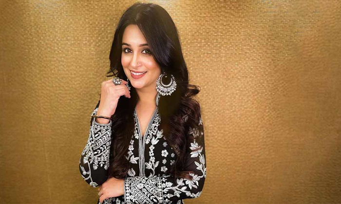 Telugu Actressdipika, Bollywood, Dipika Kakkar, Dipikakakkar, Sasuralsimar, Seri