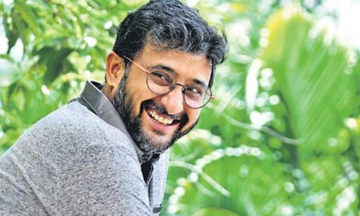  Director Teja Want To Do Ntr Bio Pic With Harikrishna Grand Son-TeluguStop.com