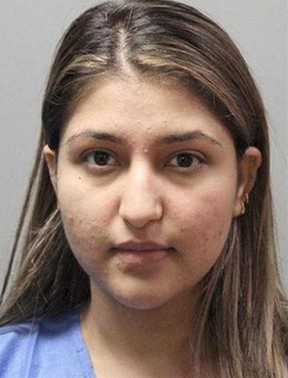  Drunk Indian-american Woman Driver Charged For Injuring 5 In Car Crash-TeluguStop.com