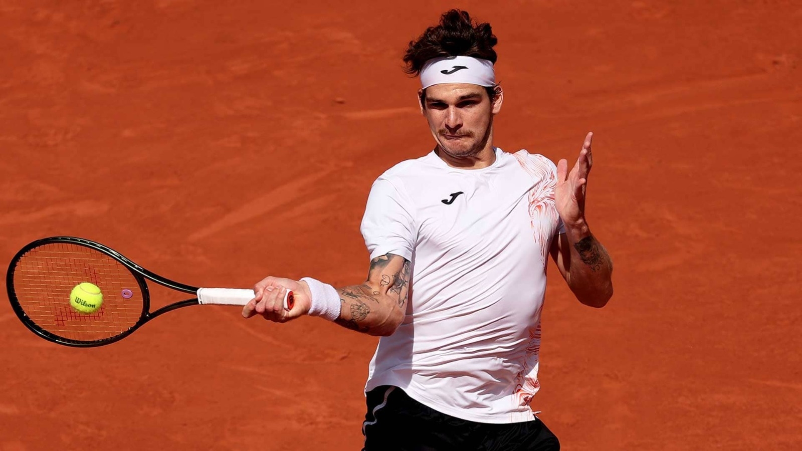  French Open: Brazilian Seyboth Wild Stuns Medvedev In Five-set Thriller; Zverev-TeluguStop.com