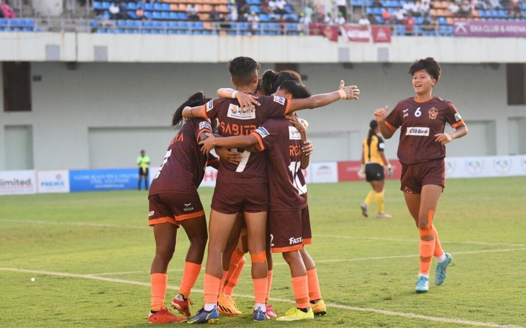  Gokulam Kerala Steamroll Kickstart To Complete Hat-trick Of Iwl Titles-TeluguStop.com