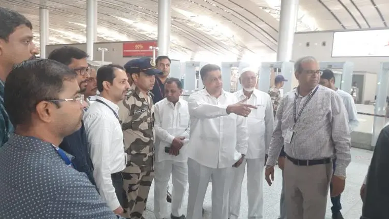  Govt Reduces Haj Pilgrimage Amount From Rs 4.11 Lakh To Rs 3.05 Lakh-TeluguStop.com