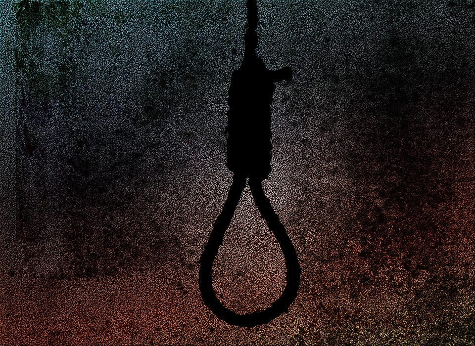  Head Constable Commits Suicide In K'taka-TeluguStop.com