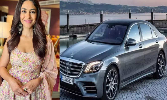  Heroine Mrinal Thakur Bought A Luxury Car If You Know The Price You Will Be Sho-TeluguStop.com