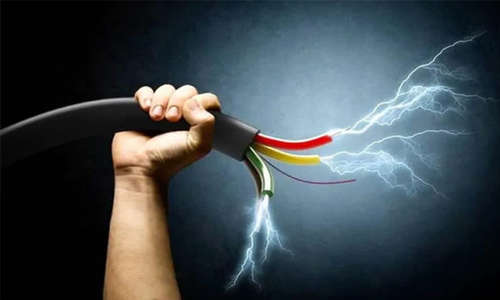  Husband Gave Current Shock To Wife In Rangareddy District Details, Husband ,curr-TeluguStop.com